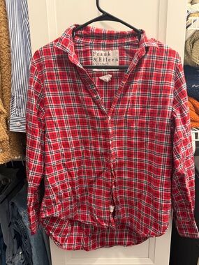 Frank & Eileen Eileen Red Plaid Cotton Button Down - Size S #T2119